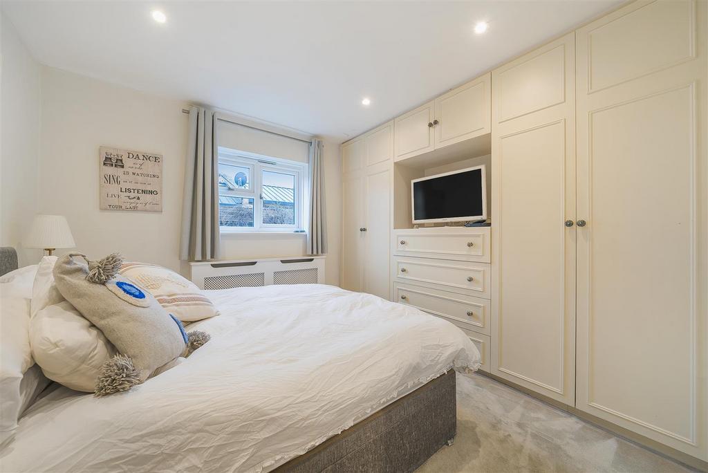 22 A Furness Road Bedroom One 1 (1).jpg