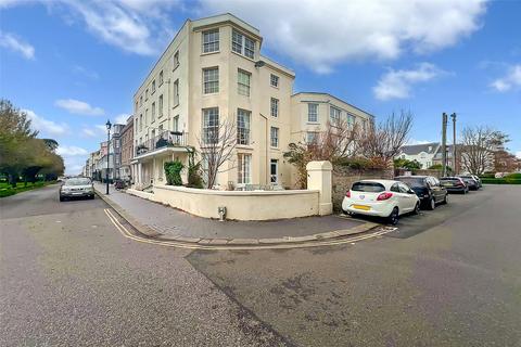 1 bedroom apartment for sale, Norfolk Place, Littlehampton, West Sussex