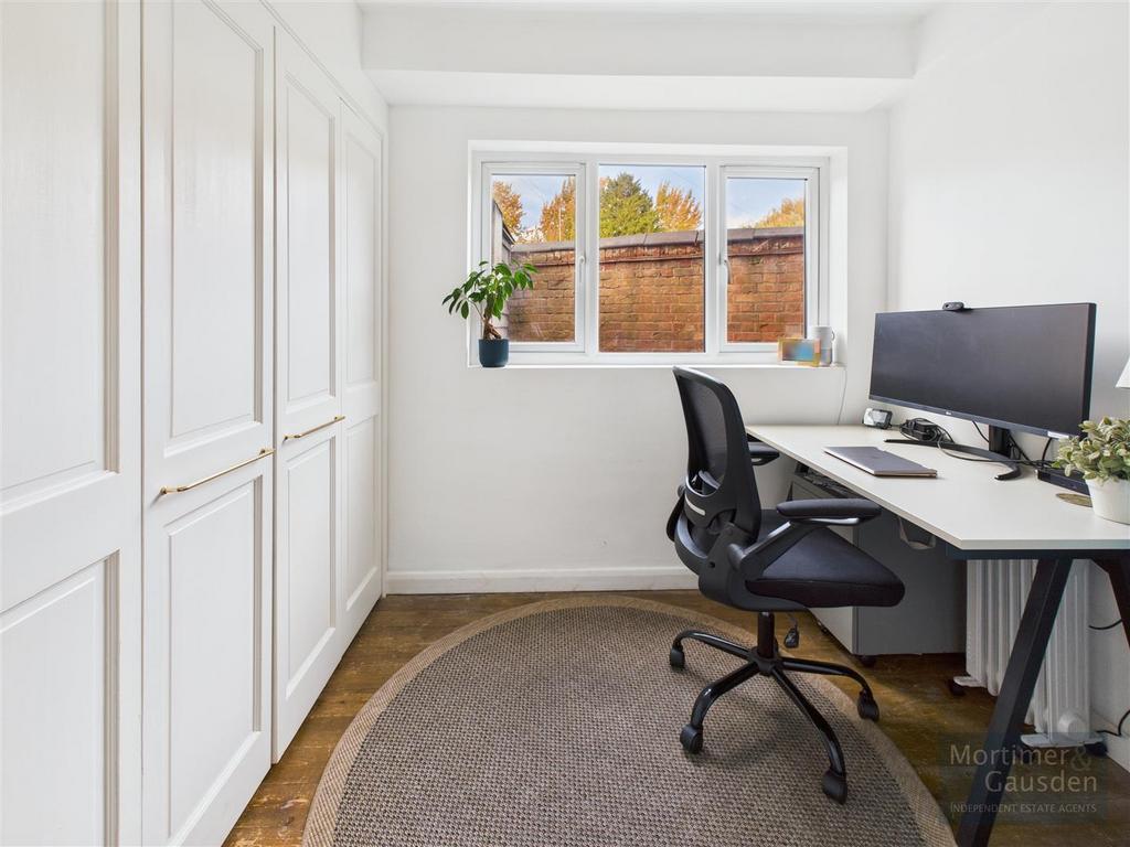 Office With Utility Store