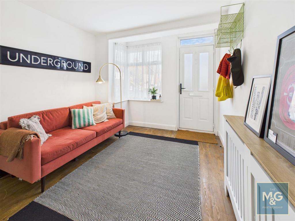 Entrance / Snug