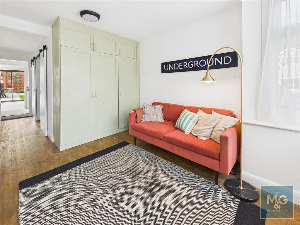 Entrance / Snug