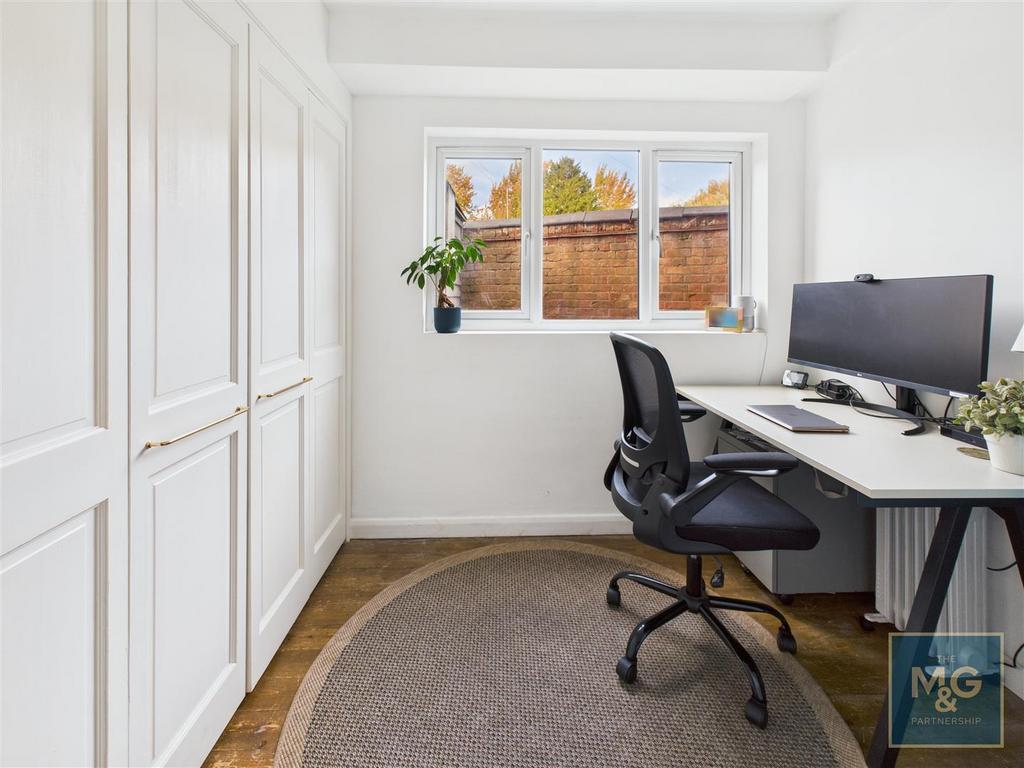Office With Utility Store