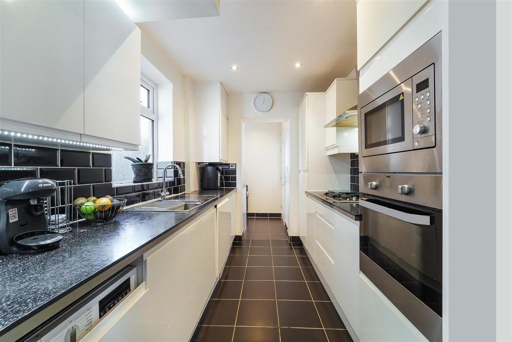 OAKHURST ROAD (4).jpg