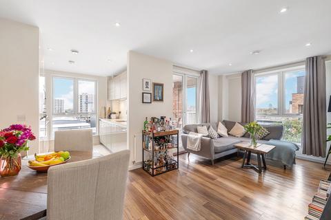 2 bedroom flat for sale, Rosenburg Road, London W3