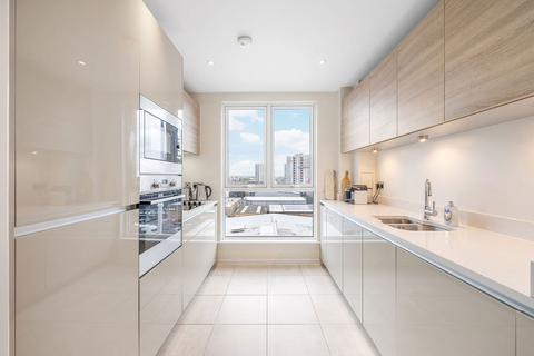 2 bedroom flat for sale, Rosenburg Road, London W3