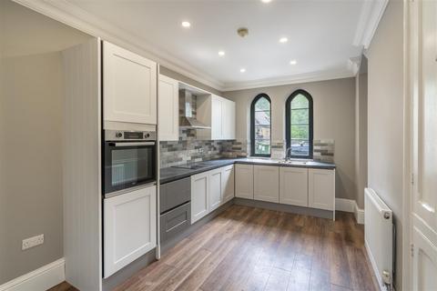 3 bedroom apartment to rent, The Ashwood, Leeds LS6