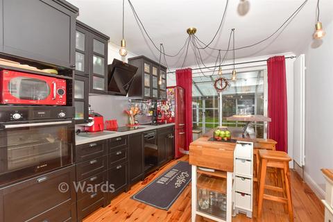 3 bedroom semi-detached house for sale, Castle Way, Leybourne, Kent