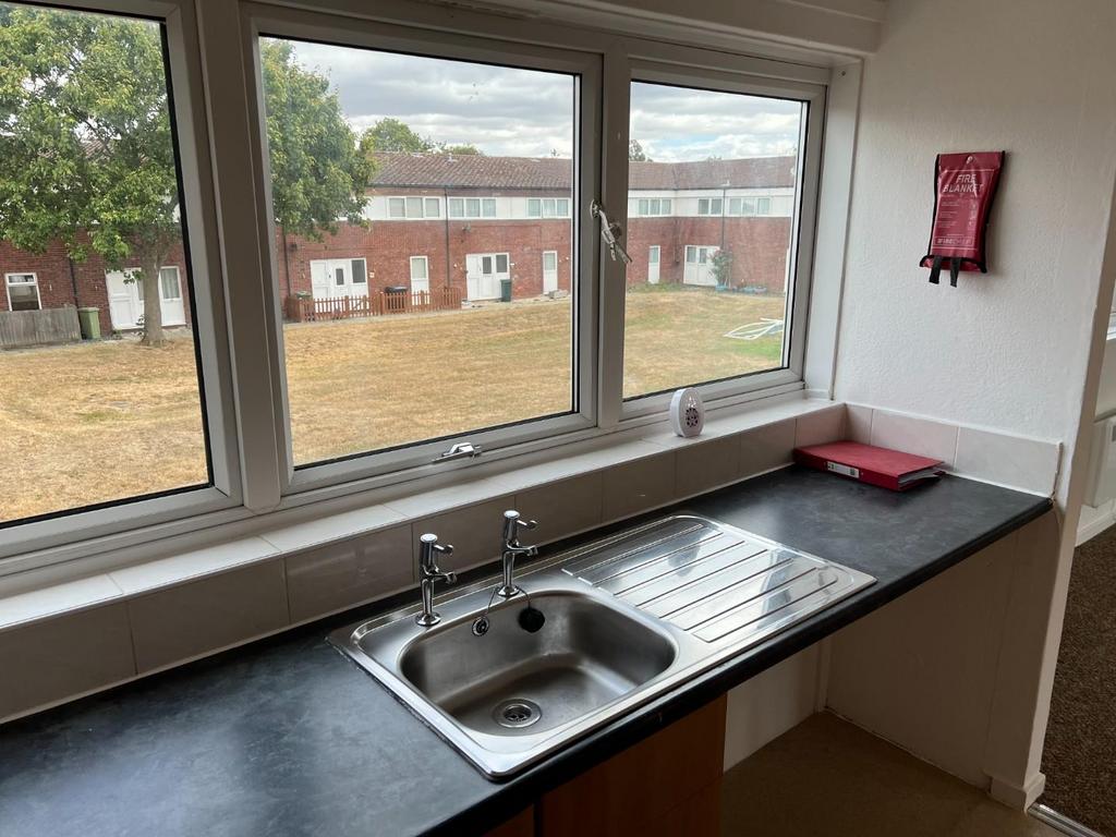 Drovers Croft 47 Kitchen.JPG