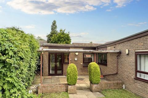 2 bedroom bungalow for sale, St Johns Court, Sunfield Close, Ipswich IP4