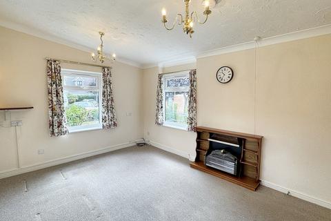 2 bedroom bungalow for sale, St Johns Court, Sunfield Close, Ipswich IP4