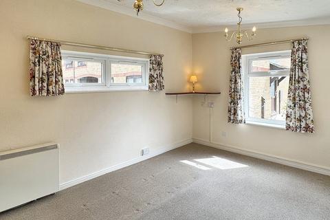 2 bedroom bungalow for sale, St Johns Court, Sunfield Close, Ipswich IP4