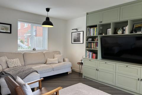 6 Limestone Close, Great Blakenham, Ipswich, IP6 0FG