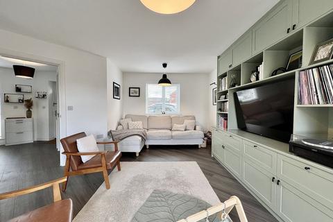 6 Limestone Close, Great Blakenham, Ipswich, IP6 0FG