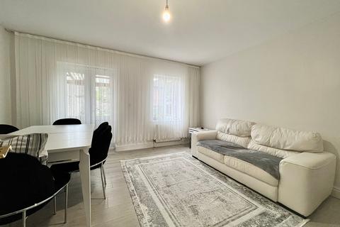 undefined, Starfield Close, Ipswich IP4