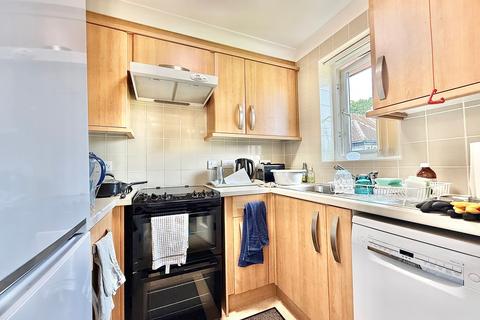 2 bedroom retirement property for sale, Cliff Lane, Ipswich IP3