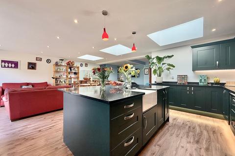 4 bedroom semi-detached house for sale, Heath Road, Ipswich IP4