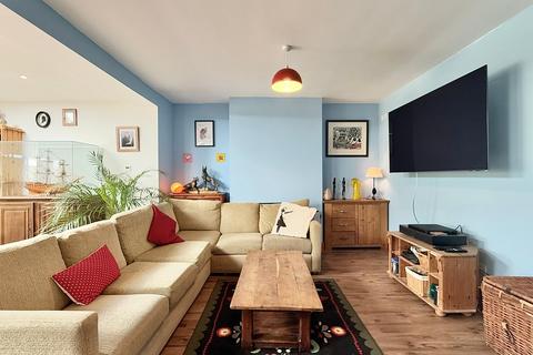 4 bedroom semi-detached house for sale, Heath Road, Ipswich IP4