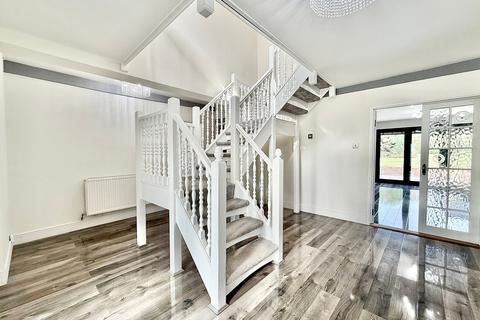 undefined, Felixstowe Road, Ipswich IP10