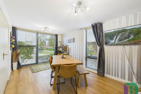 3 bedroom end of terrace house for sale, Loughborough Drive, Milton Keynes MK10