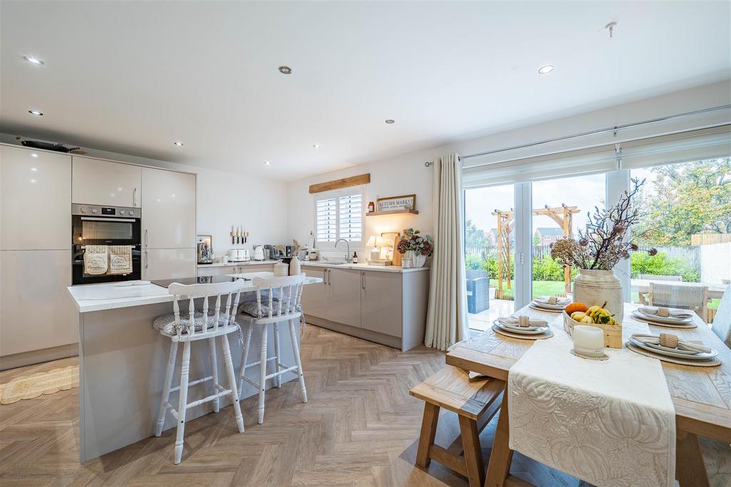 Kitchen/Dining Room