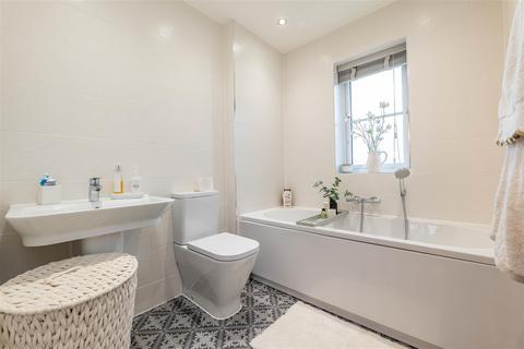 4 bedroom detached house for sale, Willowbank Close, Farington Moss, Leyland