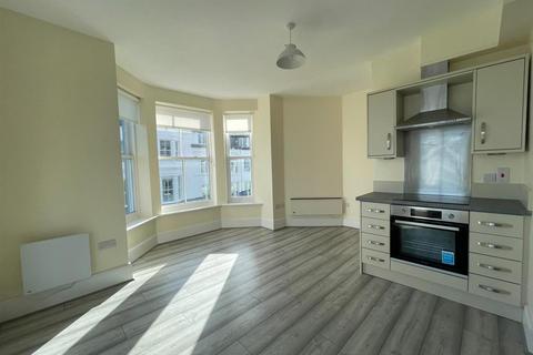 2 bedroom apartment to rent, 16-17 Blenheim Terrace, Scarborough YO12