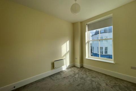 2 bedroom apartment to rent, 16-17 Blenheim Terrace, Scarborough YO12