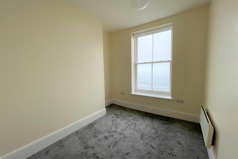 2 bedroom apartment to rent, 16-17 Blenheim Terrace, Scarborough YO12