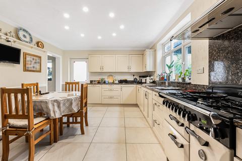 undefined, Great North Road, Welwyn Garden City, Hertfordshire, AL8
