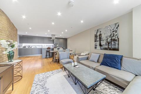 2 bedroom flat to rent, Wapping High Street, London E1W