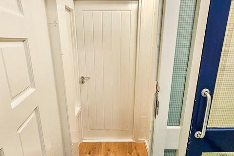 81 Atkinson Road, London, E16 3LP