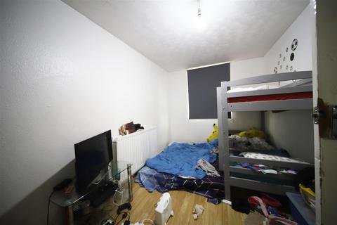 undefined, Eastfield Road, Enfield