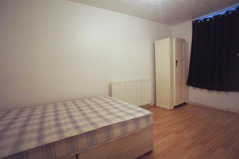 undefined, Eastfield Road, Enfield