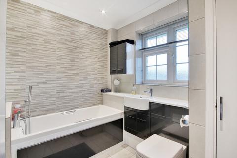 36 Chantry Avenue, Hartley, Longfield, DA3 8DD