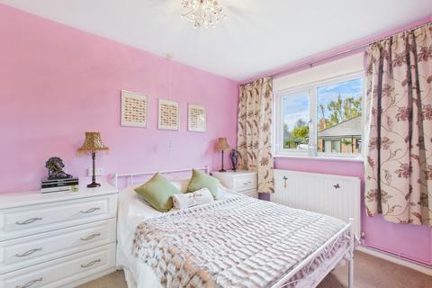 2 bedroom bungalow for sale, Wakeford Court, Tadley, RG26