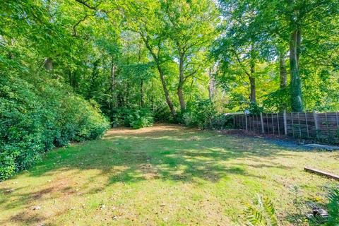 undefined, Pierrefondes Avenue, Farnborough