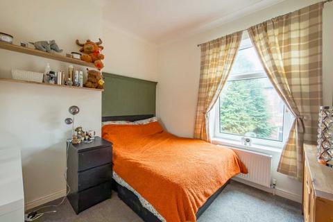 1 Boxs Buildings, Batley, WF17 8EB