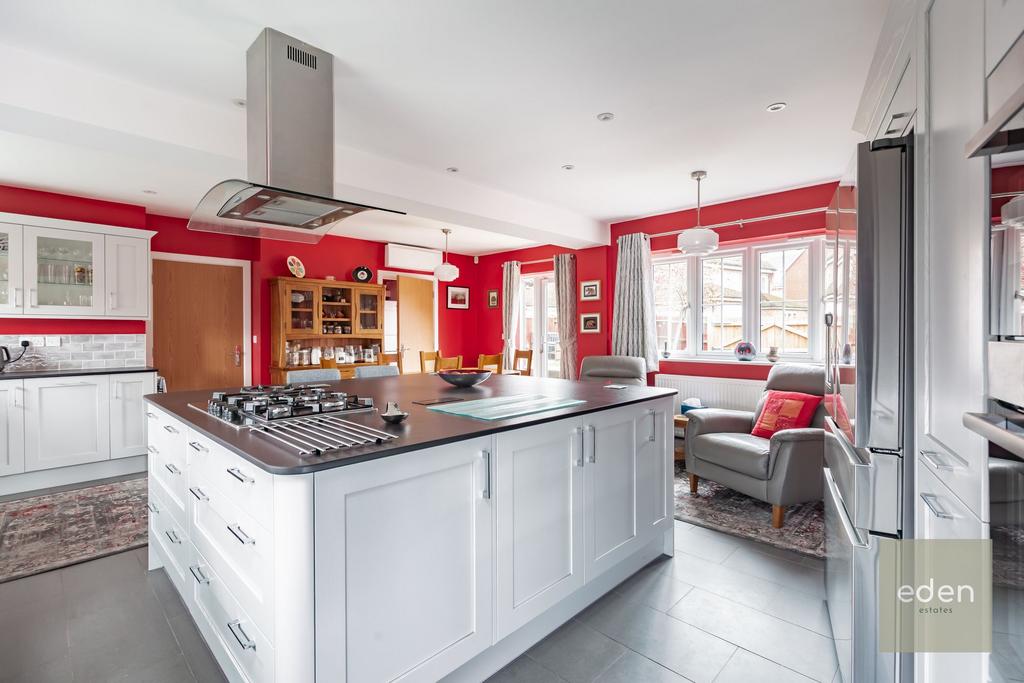 Kitchen / Diner