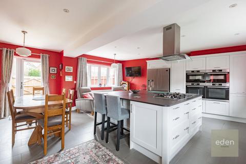 5 bedroom semi-detached house for sale, Clearheart Lane, Kings Hill, ME19