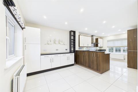 6 bedroom detached house for sale, Bunting Lane, Bracknell, Berkshire, RG12