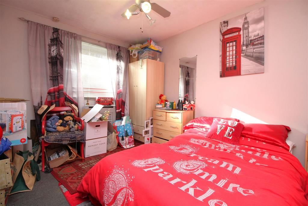 Bedroom 3 .JPG
