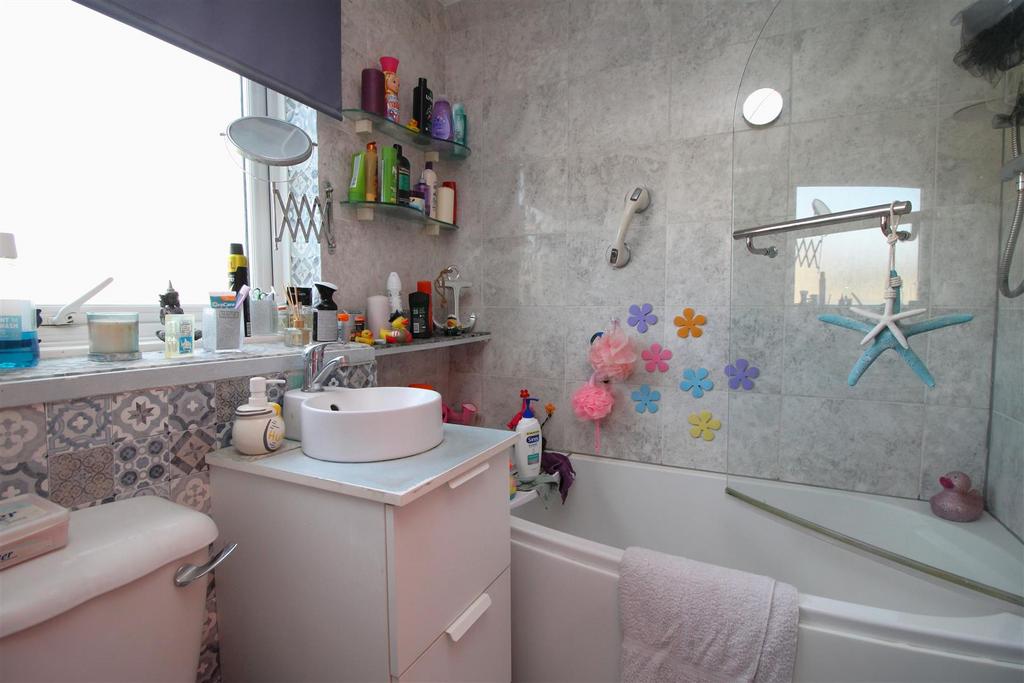 Bathroom.JPG