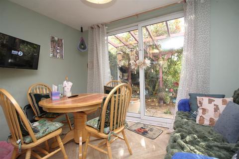 4 bedroom terraced house for sale, Middleton, Bretton, Peterborough