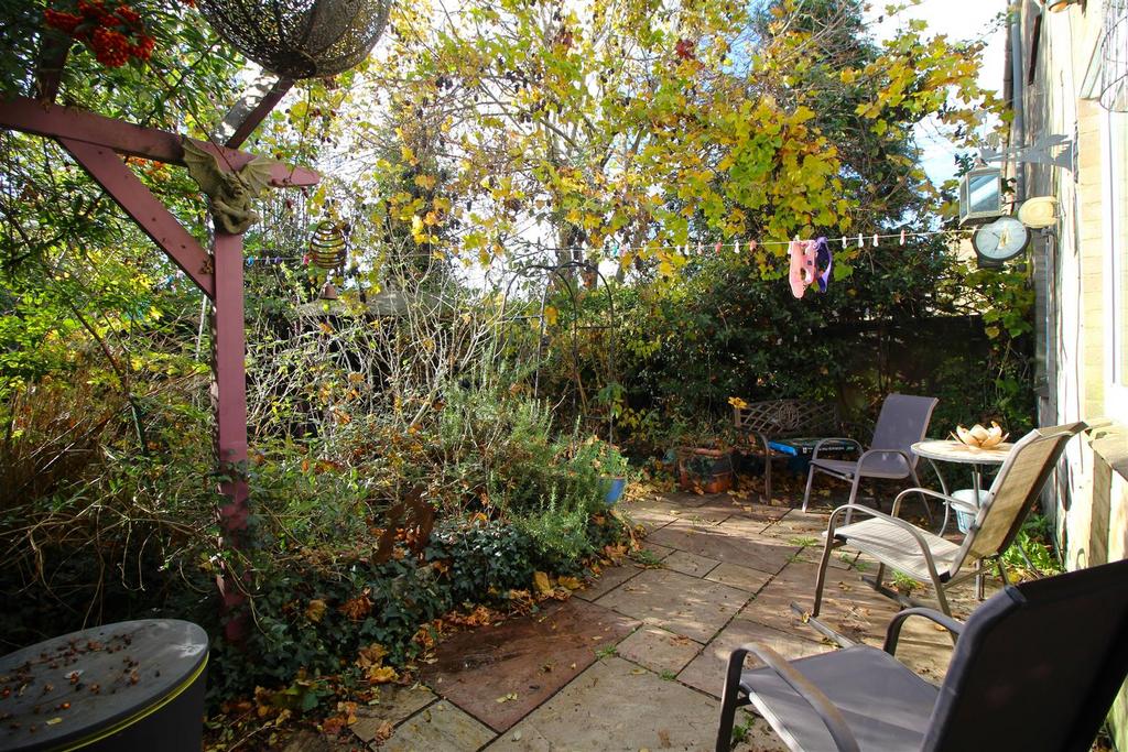 Garden 1 .JPG