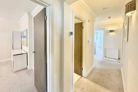 3 bedroom apartment for sale, St Michaels Road, West Cliff, Bournemouth, BH2