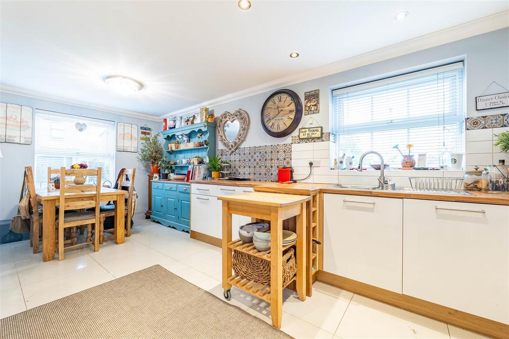 Kitchen/Dining Room