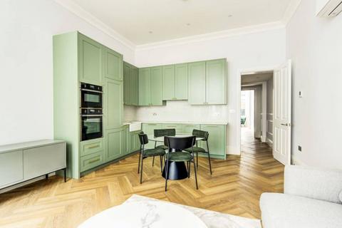 2 bedroom flat to rent, Earls court, Earls Court, London, SW5