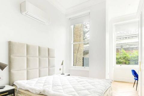 2 bedroom flat to rent, Earls court, Earls Court, London, SW5