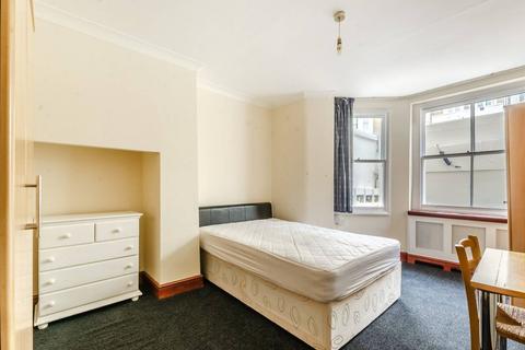 2 bedroom flat to rent, Penywern Road, Earls Court, London, SW5
