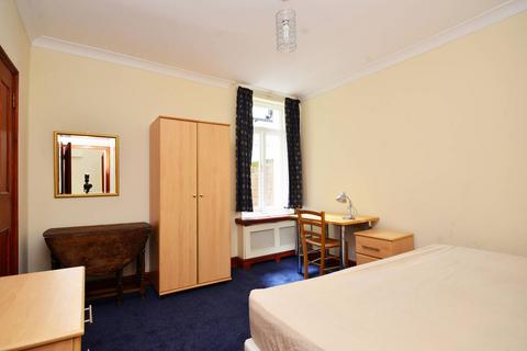 2 bedroom flat to rent, Penywern Road, Earls Court, London, SW5